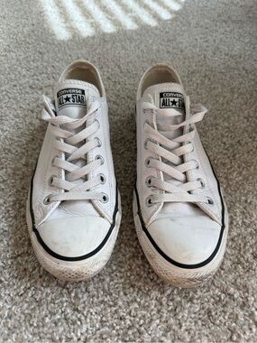 White leather converse low tops